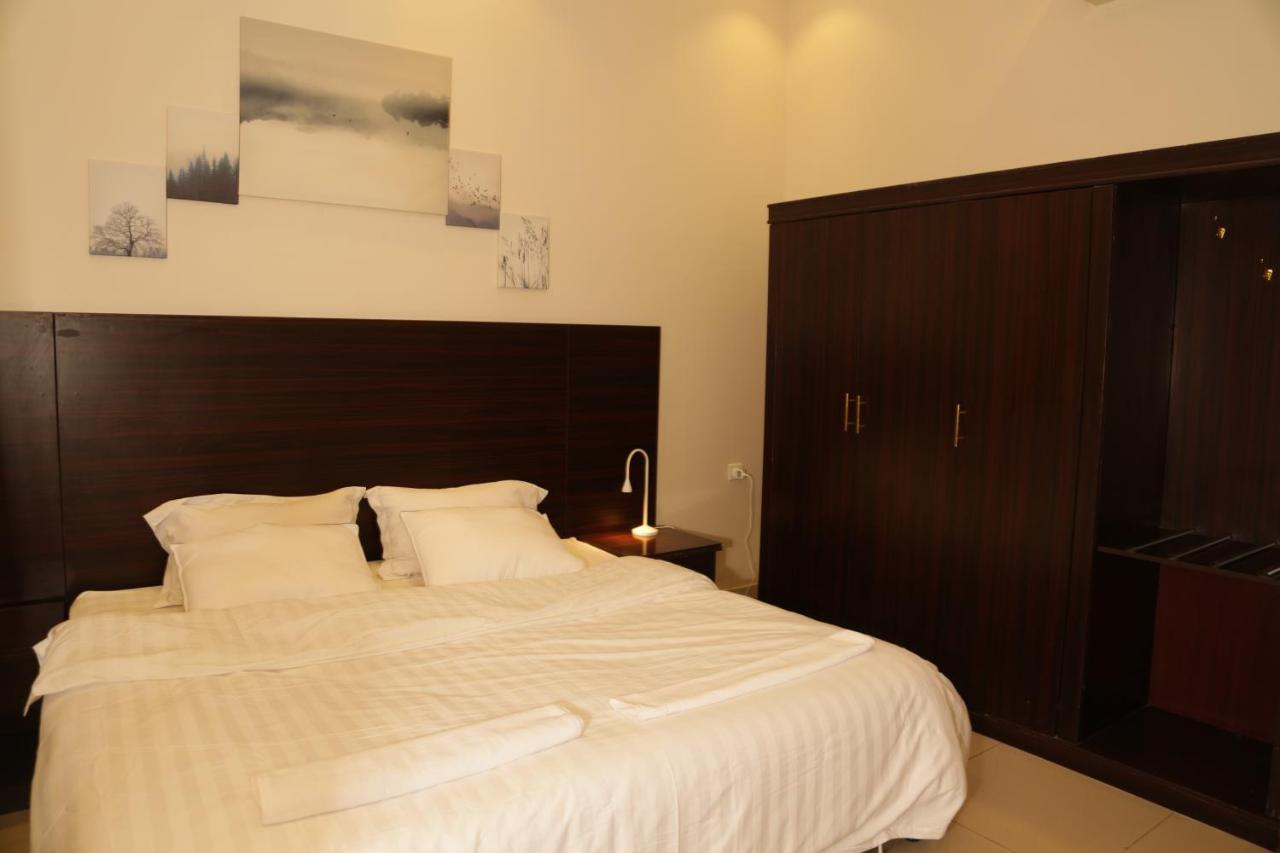 Spacious Apartments At Basla St 3 Mins From King Fahd Stadium Riyad Extérieur photo