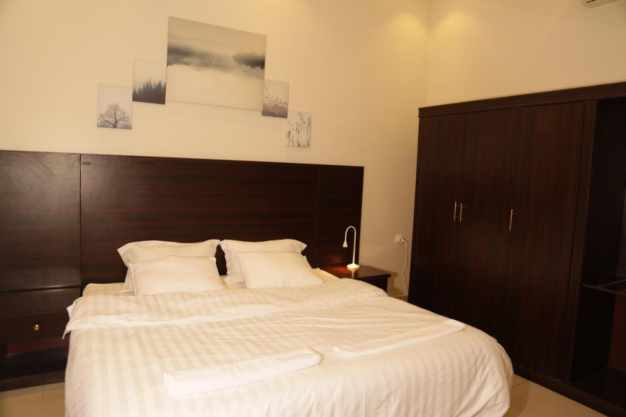 Spacious Apartments At Basla St 3 Mins From King Fahd Stadium Riyad Extérieur photo